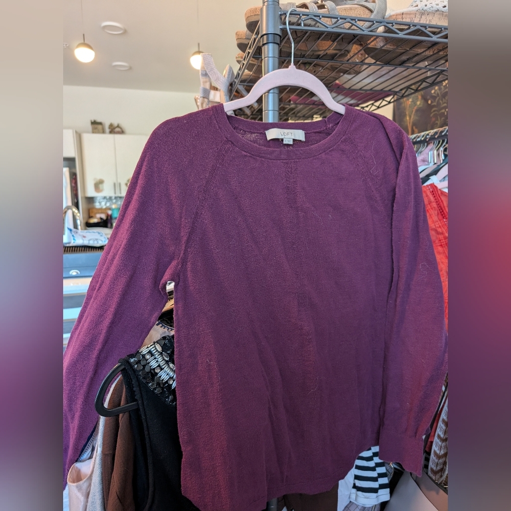 LOFT Burgundy Crew Neck Raglan Sleeve Sweater Women Size M Cotton Blend